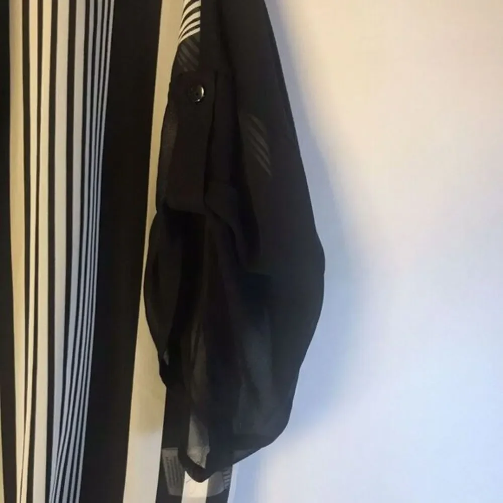 Bongo‎ Plus Boho Black & White Sheer Strip Tie Front Pullover Top Size 3X - Picture 5 of 8